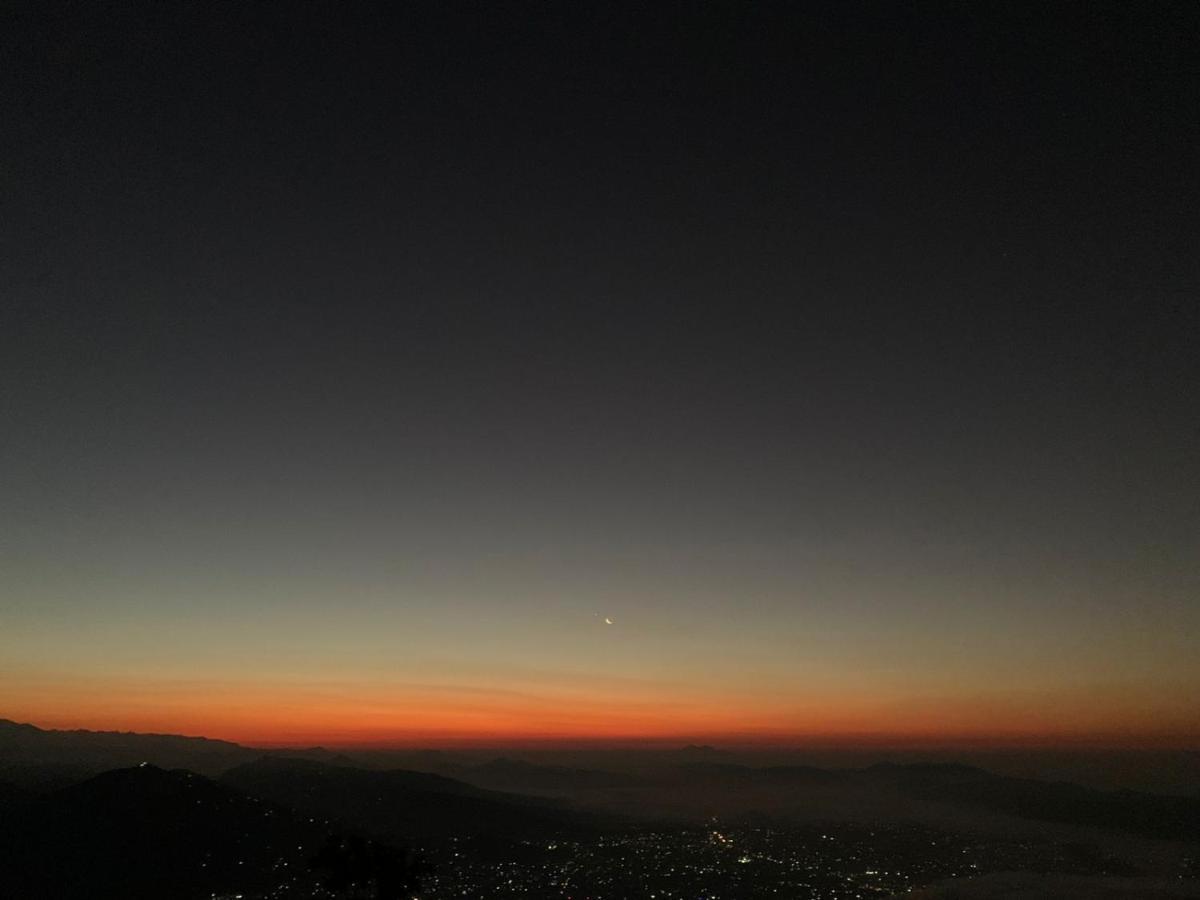 Hotel Pristine Himalaya Ποκάρα Εξωτερικό φωτογραφία